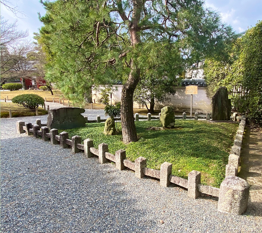 平等院 扇の芝生 ©平等院