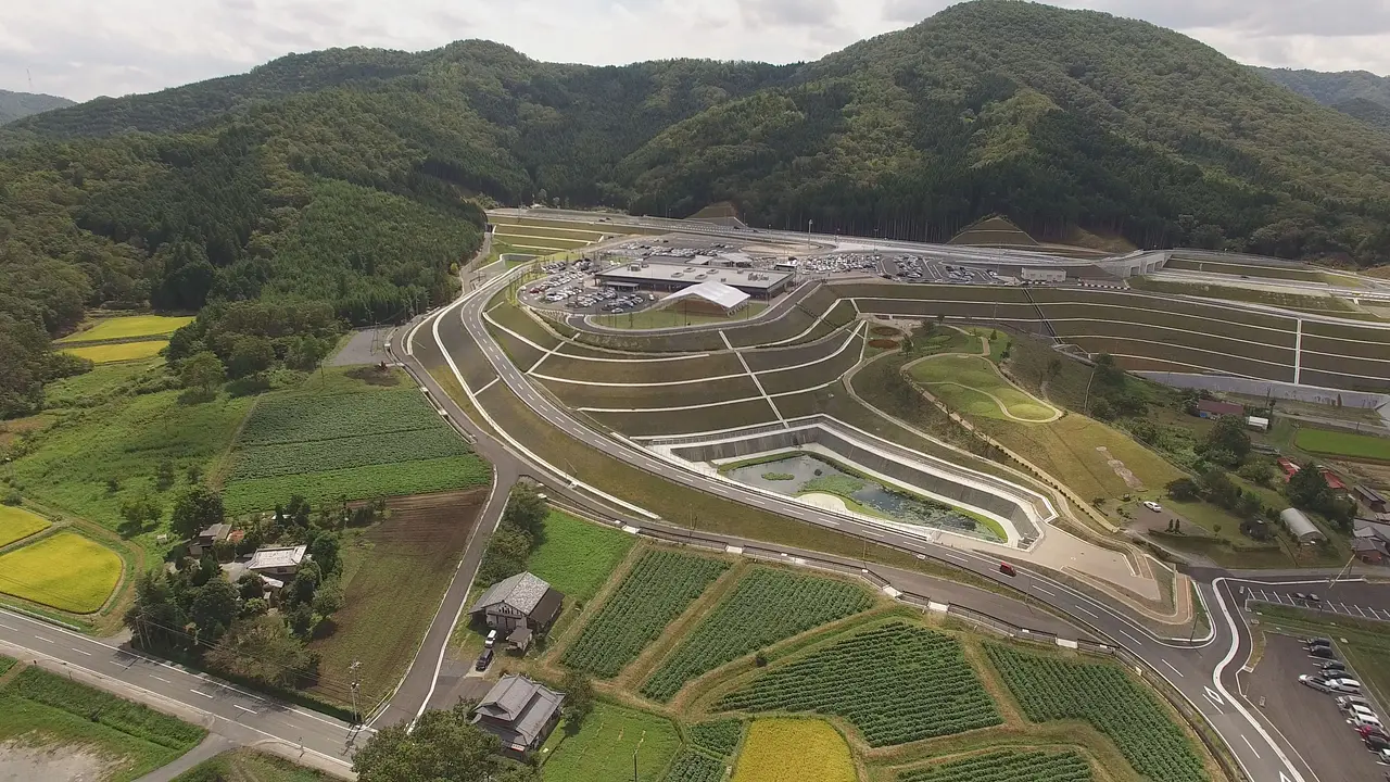 53_道の駅京丹波味夢の里_01.jpg