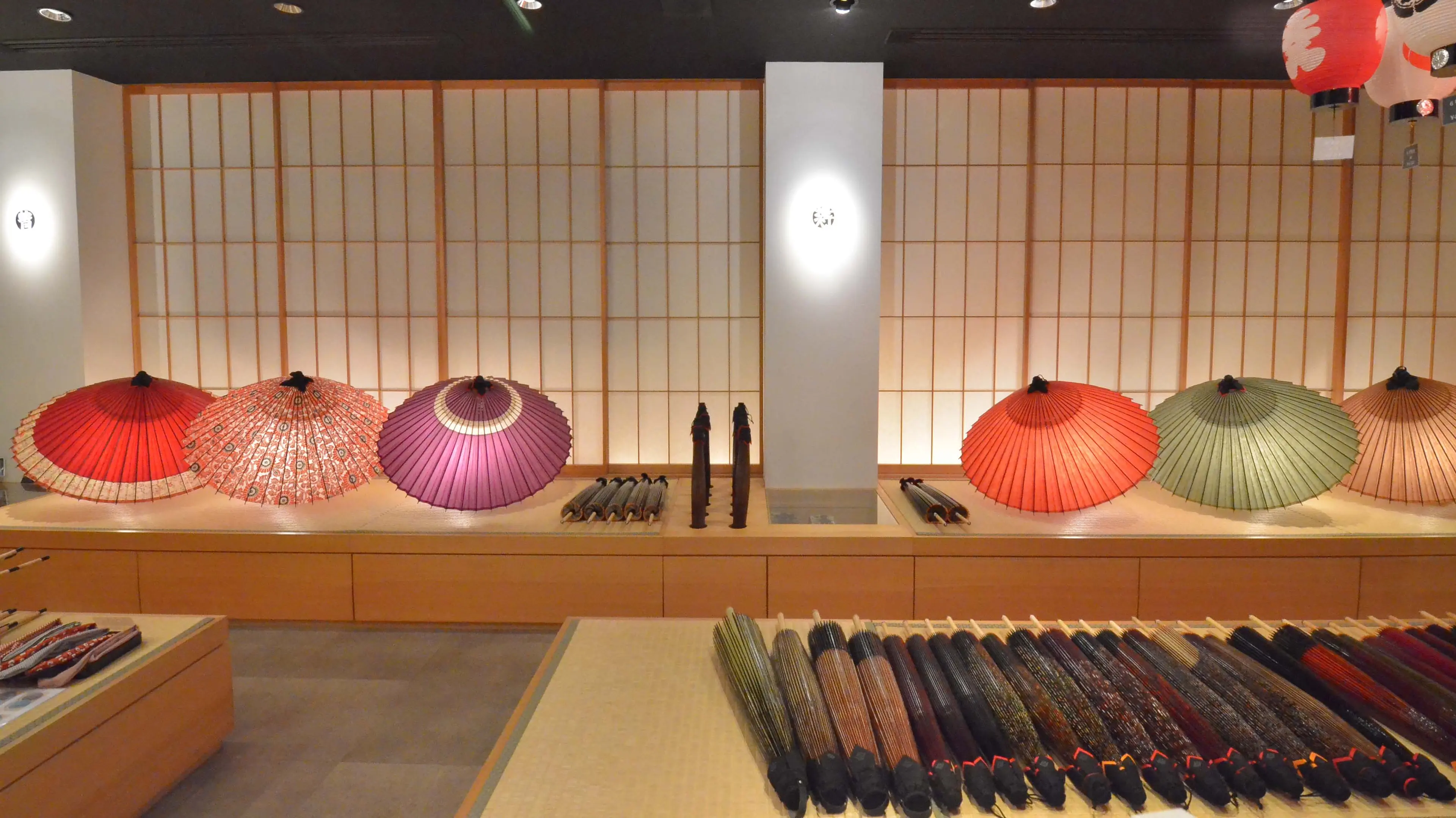 京都和傘屋辻倉 | スポット一覧 | 京都府観光連盟公式サイト