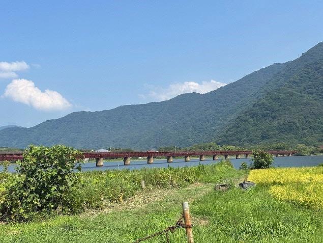 由良側から望む由良川橋梁
