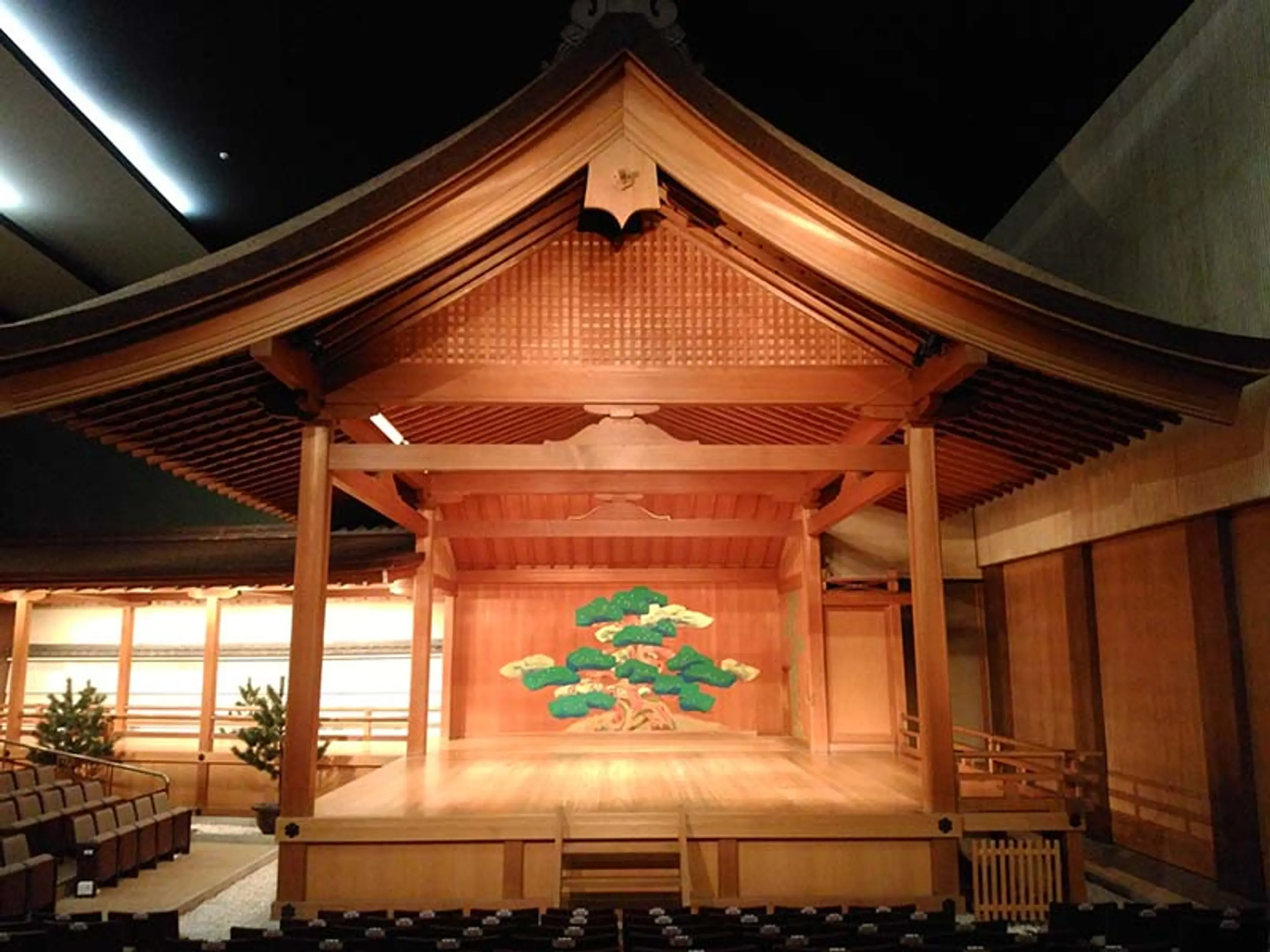 京都観世会館