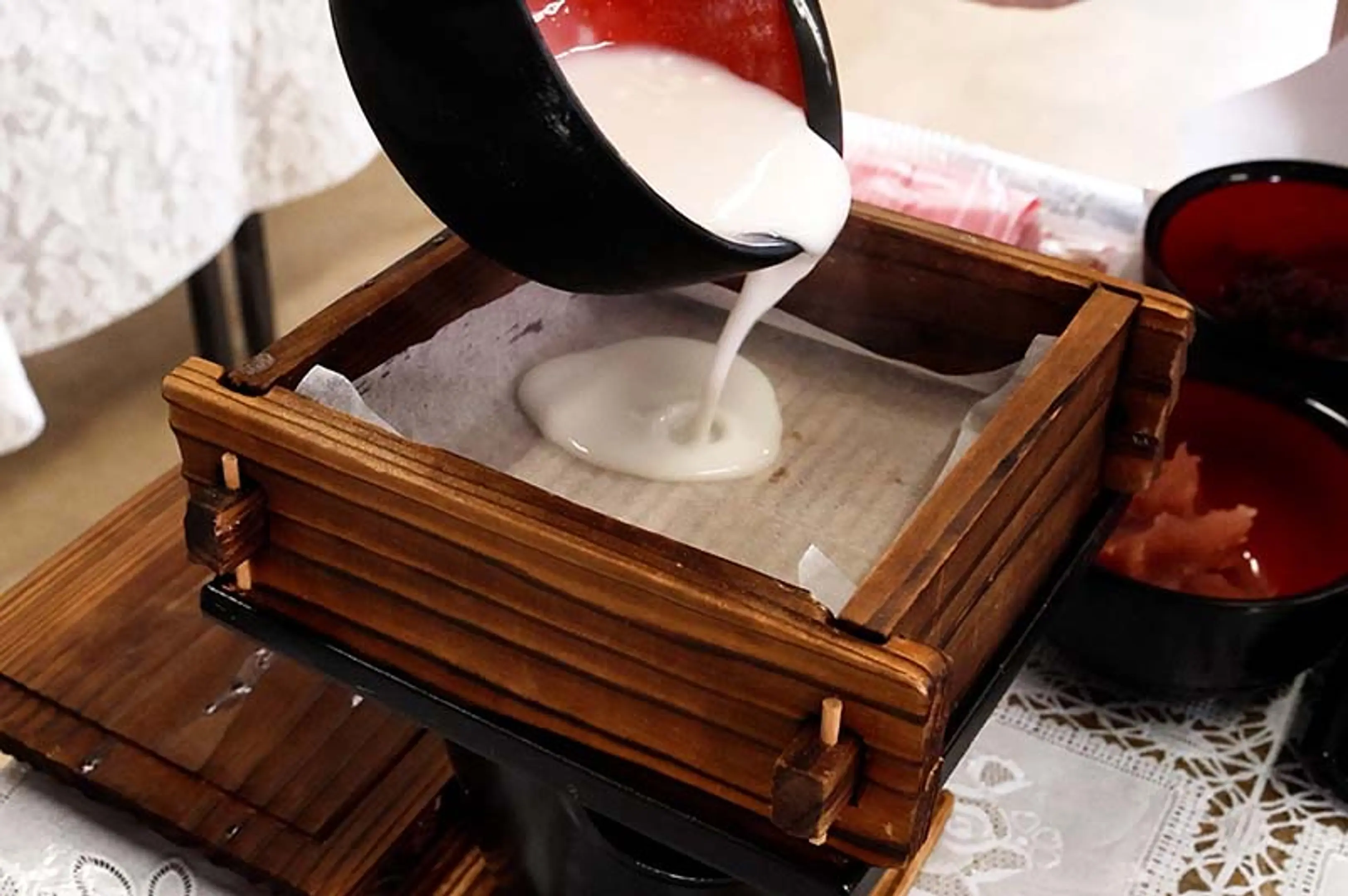 株式会社井筒八ッ橋本舗　追分店