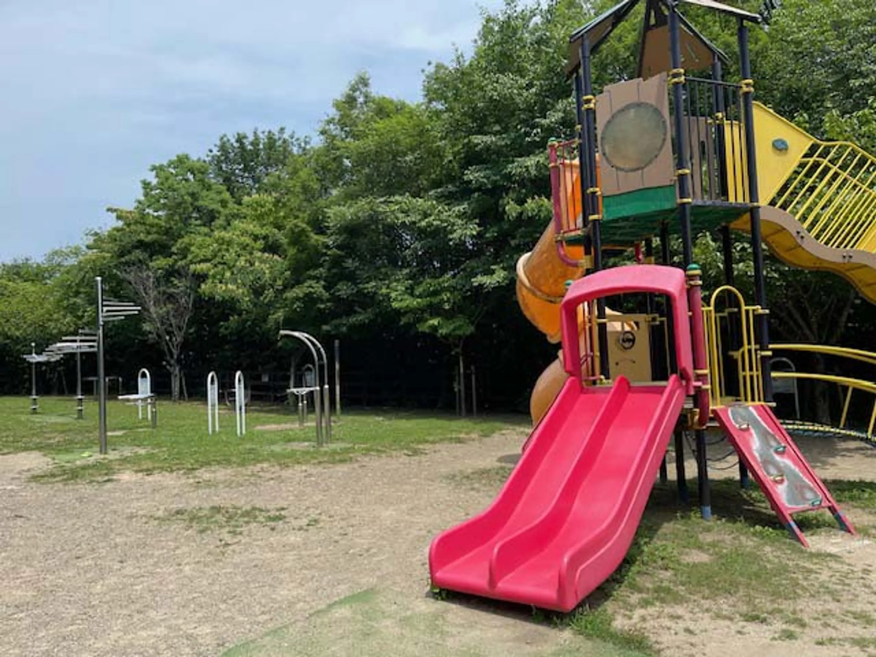 男山レクリエーションセンター