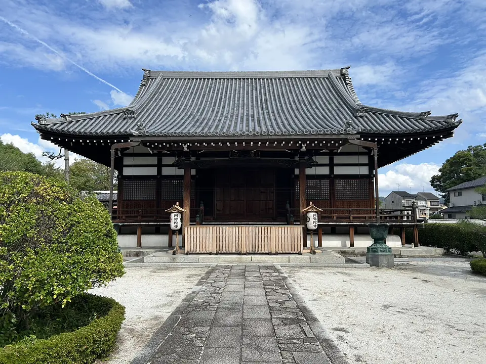 本堂正面.jpg