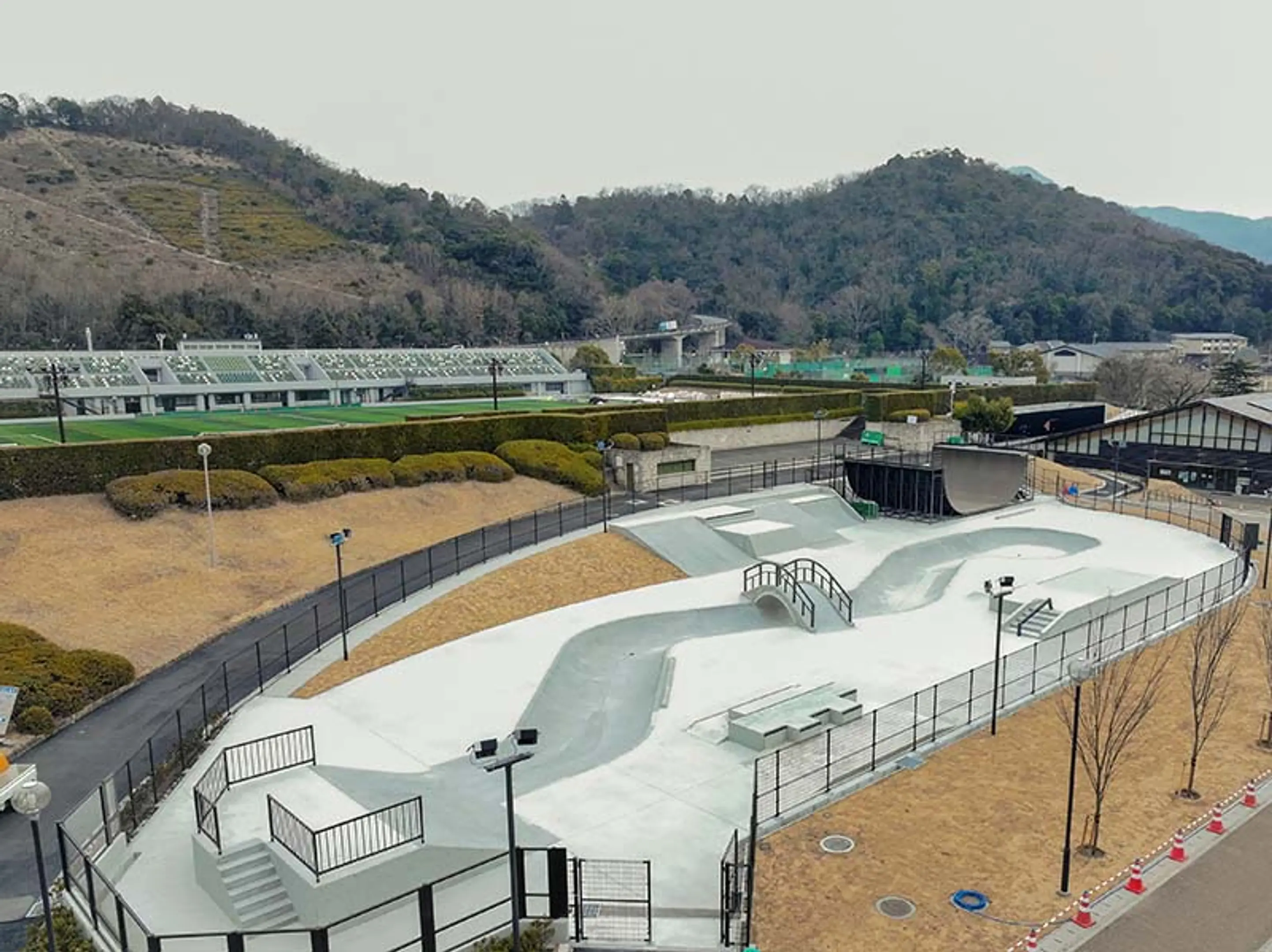 宝が池公園運動施設アーバンスポーツパーク写真.jpg