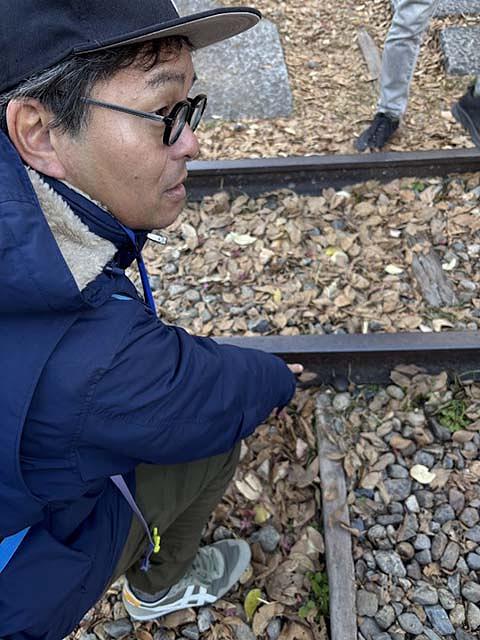 「ここですね」梅林さんが正解を指し示します。