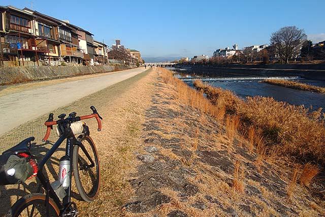 多くの人が「鴨川」と聞いて連想するのはこのあたりでしょうか