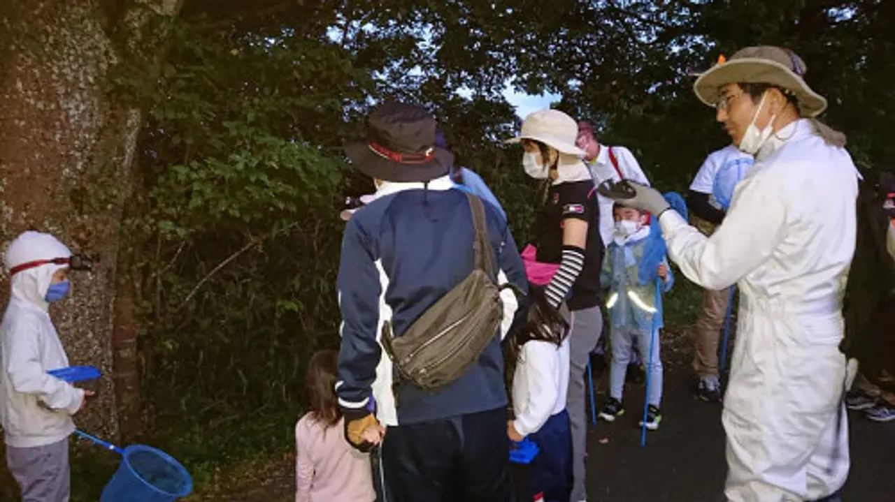 昆虫大好き「山ちゃん」と行く!!  ドキドキ わくわく 「親子昆虫採集体験ツアー」